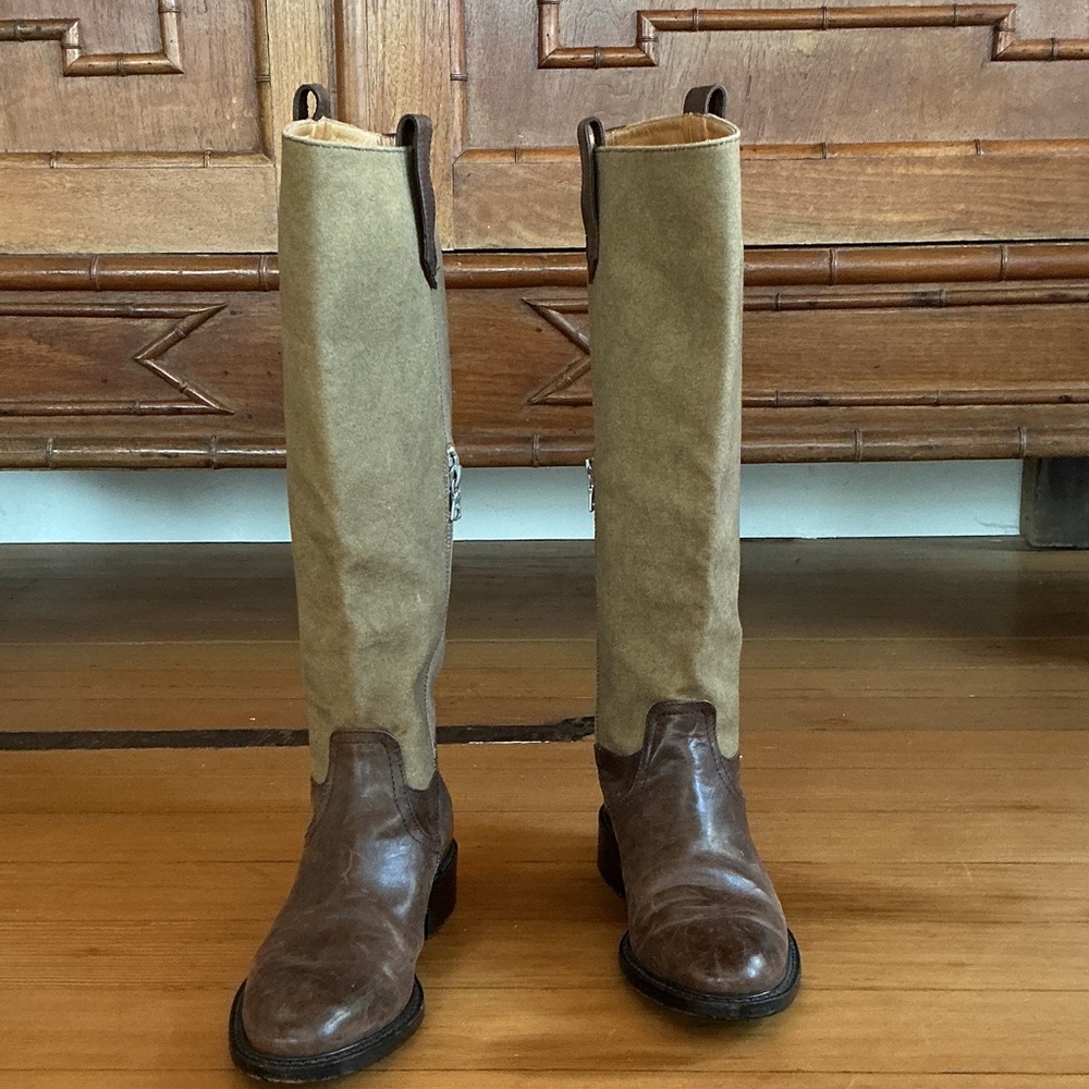 Dries Van Noten Knee-High Equestrian Boots with Side Zipper - Picture 3 of 13